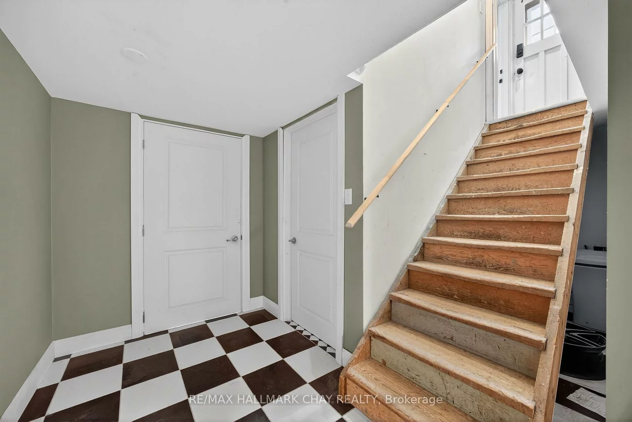 68, Drury, Wellington, Barrie