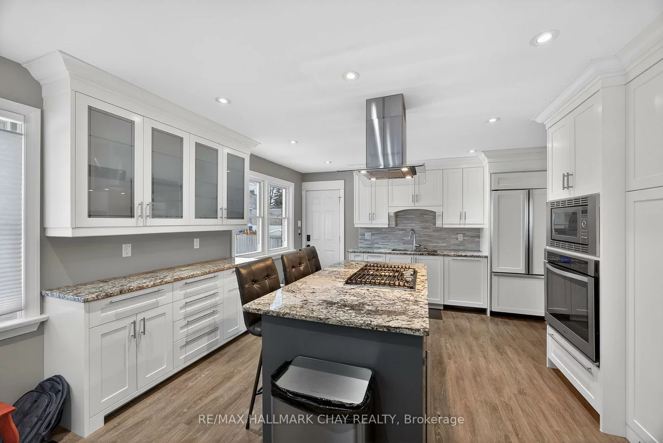 68, Drury, Wellington, Barrie