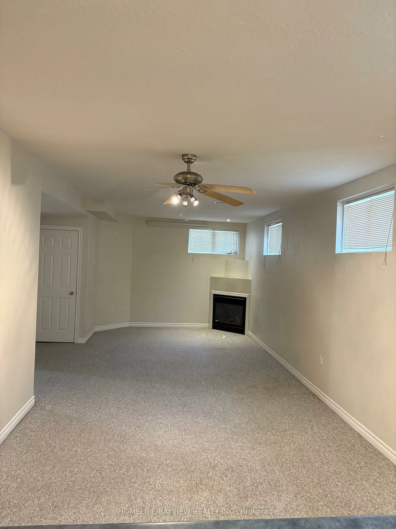 4, Quinlan, Georgian Drive, Barrie