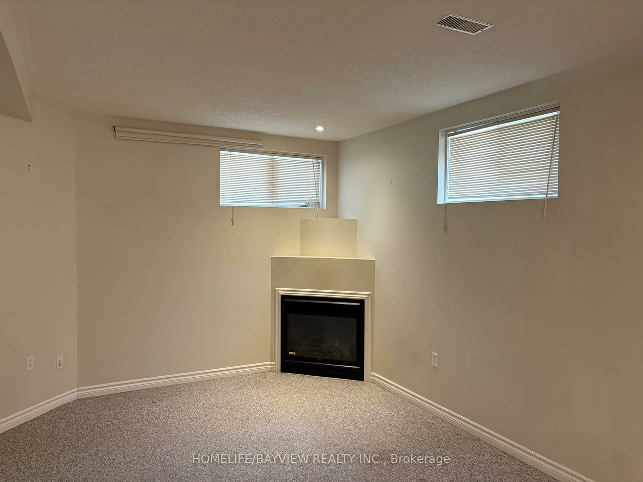 4, Quinlan, Georgian Drive, Barrie