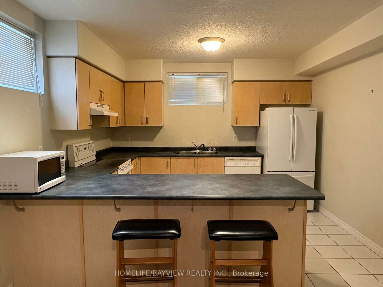 4, Quinlan, Georgian Drive, Barrie