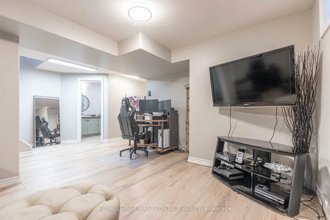 10, Wismer, Northwest, Barrie