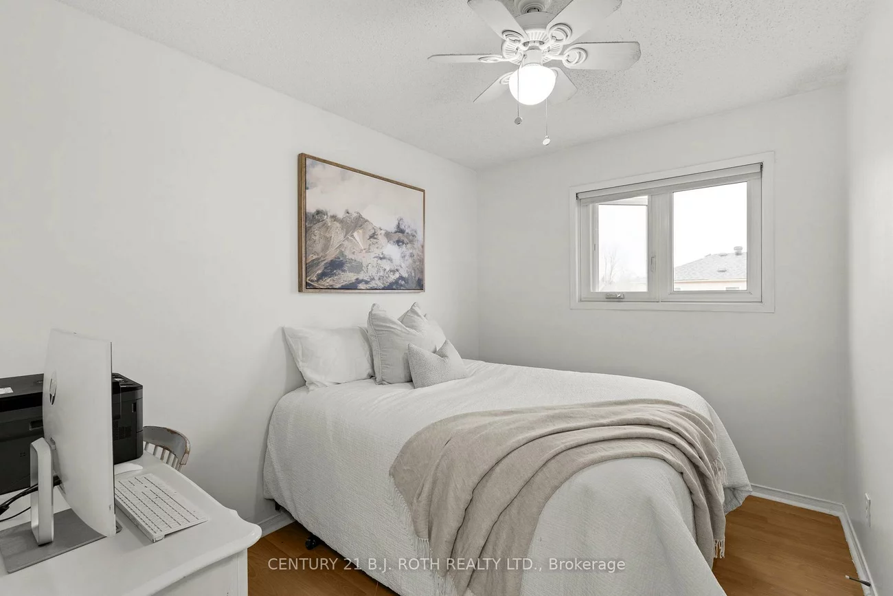 27, GOLDS, Holly, Barrie