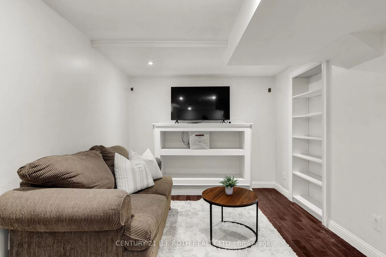 27, GOLDS, Holly, Barrie