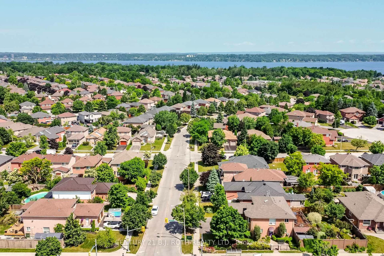 127, Golden Meadow, Bayshore, Barrie