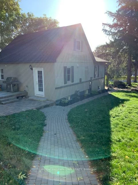 32, Grove, Queen's Park, Barrie