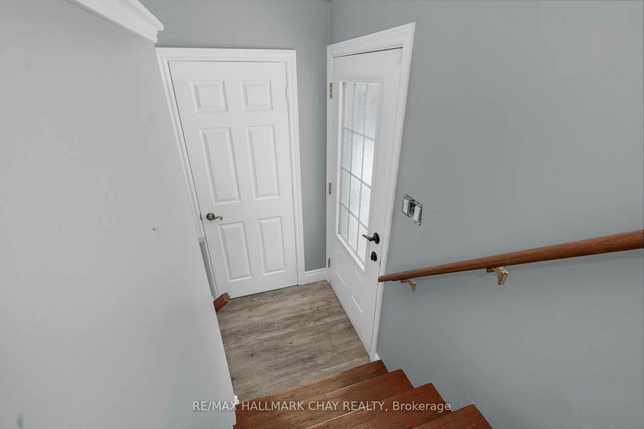 32, Grove, Queen's Park, Barrie