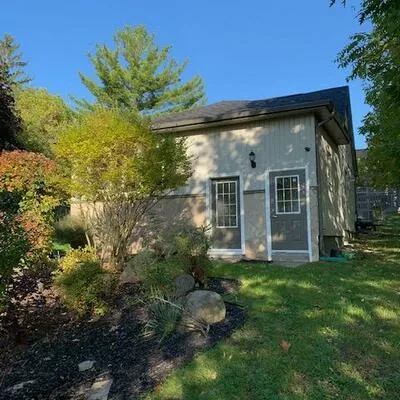 32, Grove, Queen's Park, Barrie