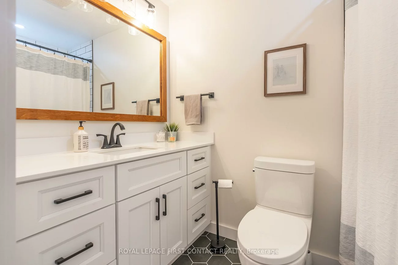 55, Chalmers, Painswick South, Barrie