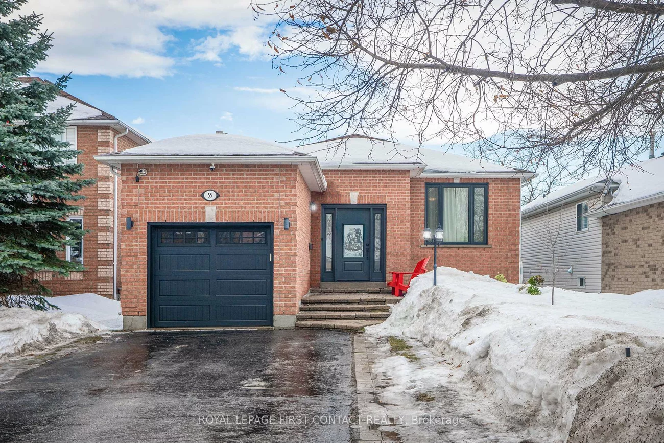 55, Chalmers, Painswick South, Barrie