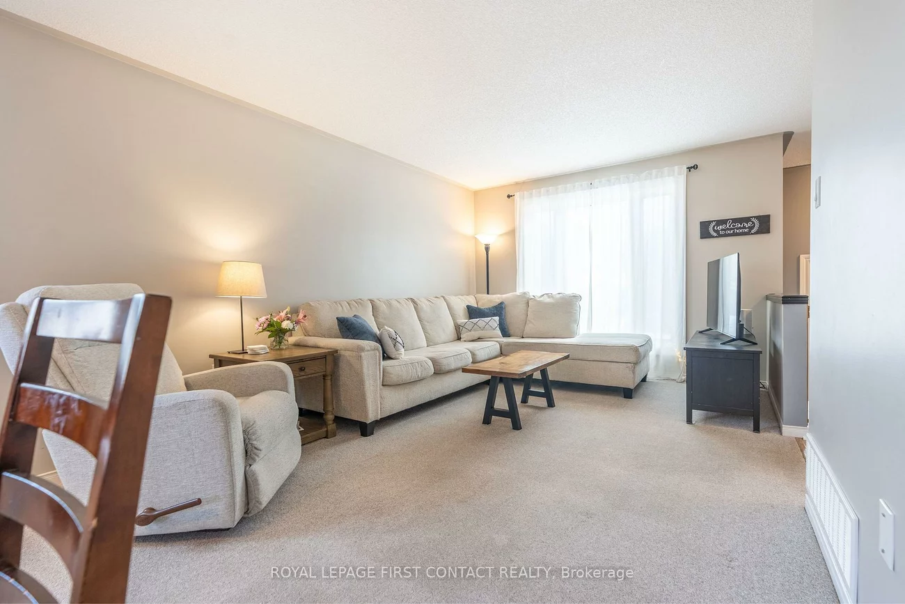 55, Chalmers, Painswick South, Barrie