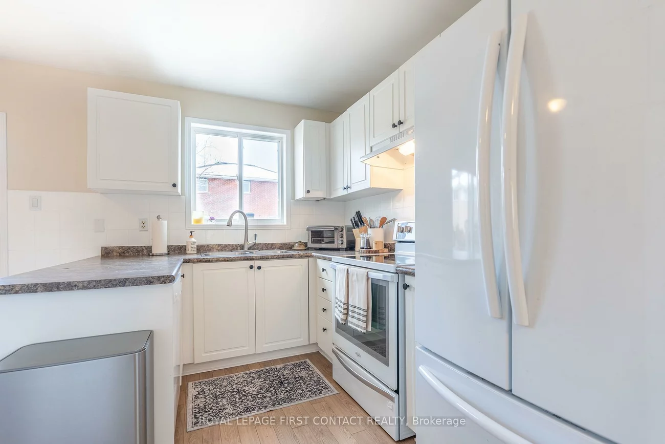 55, Chalmers, Painswick South, Barrie