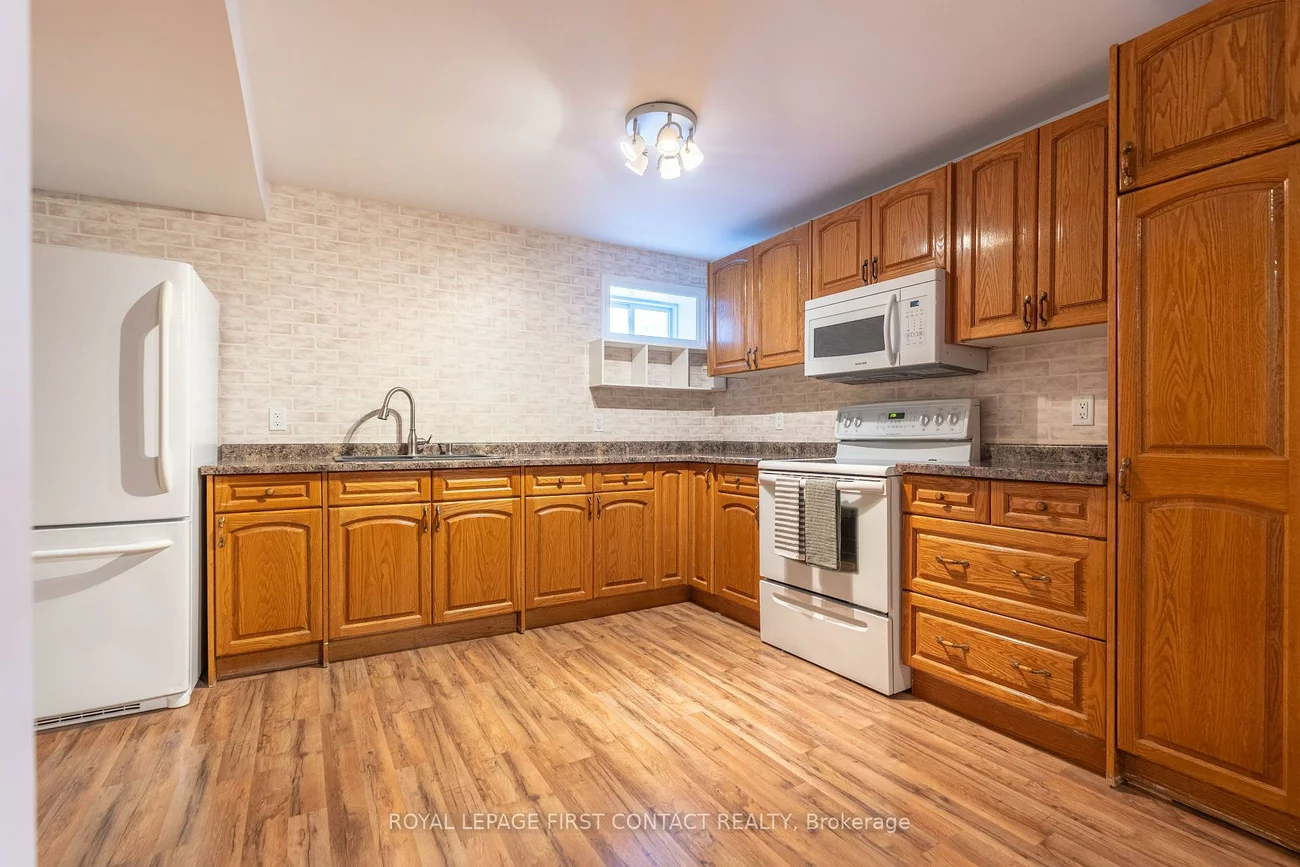 55, Chalmers, Painswick South, Barrie