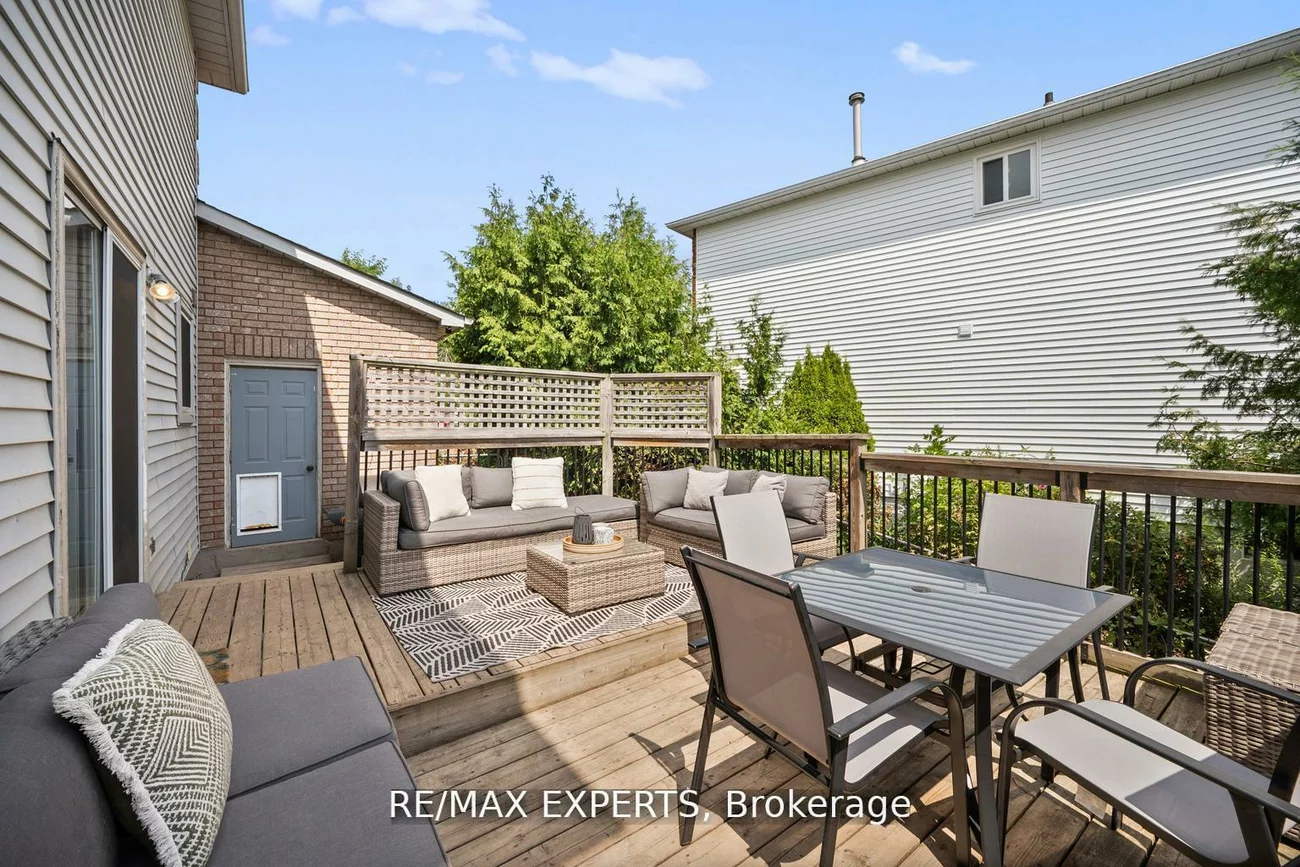 11, Penton, West Bayfield, Barrie