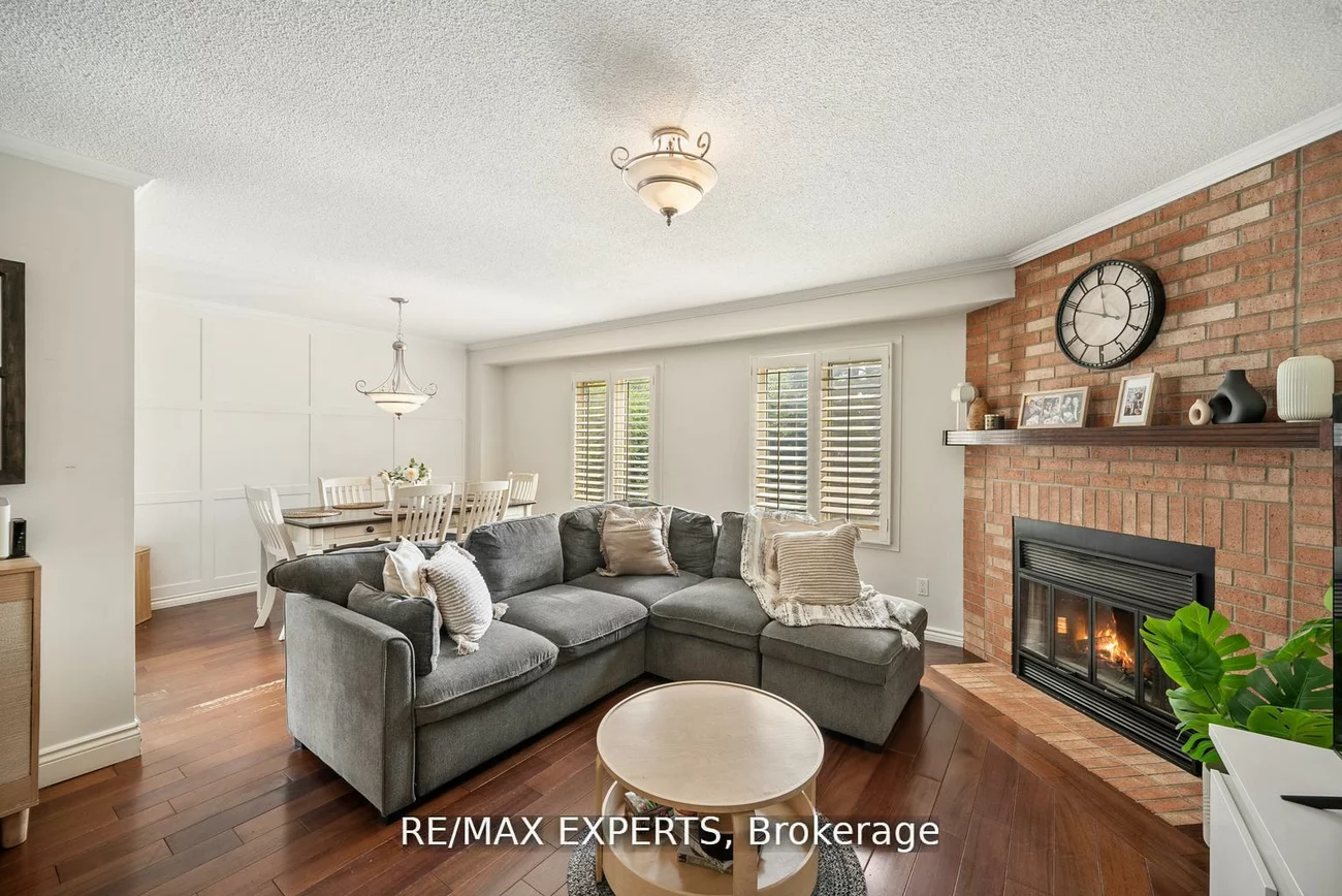 11, Penton, West Bayfield, Barrie