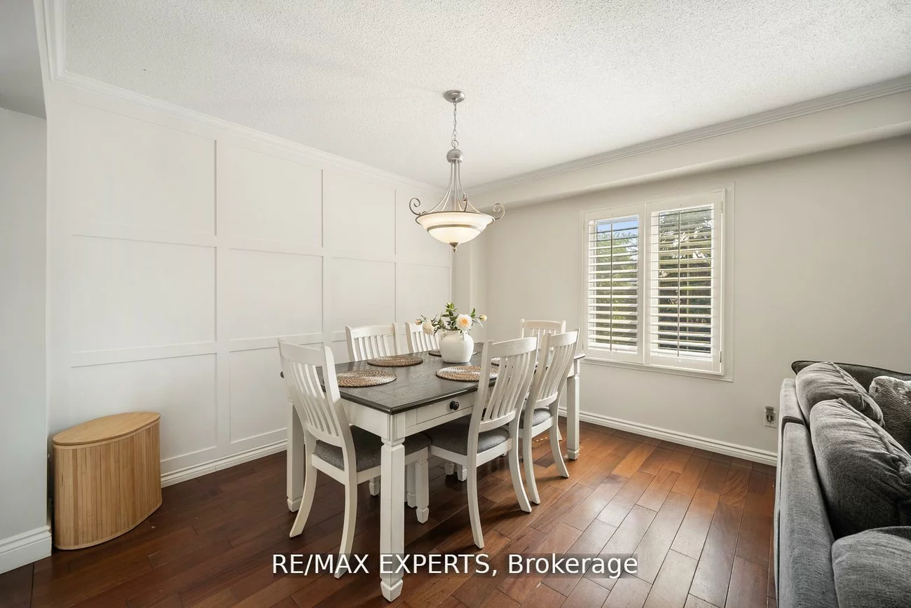 11, Penton, West Bayfield, Barrie