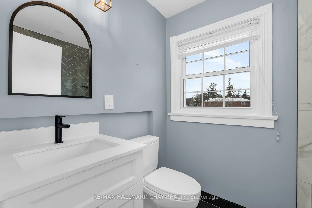 50, Newton, Wellington, Barrie