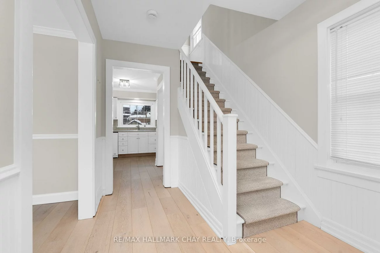 50, Newton, Wellington, Barrie