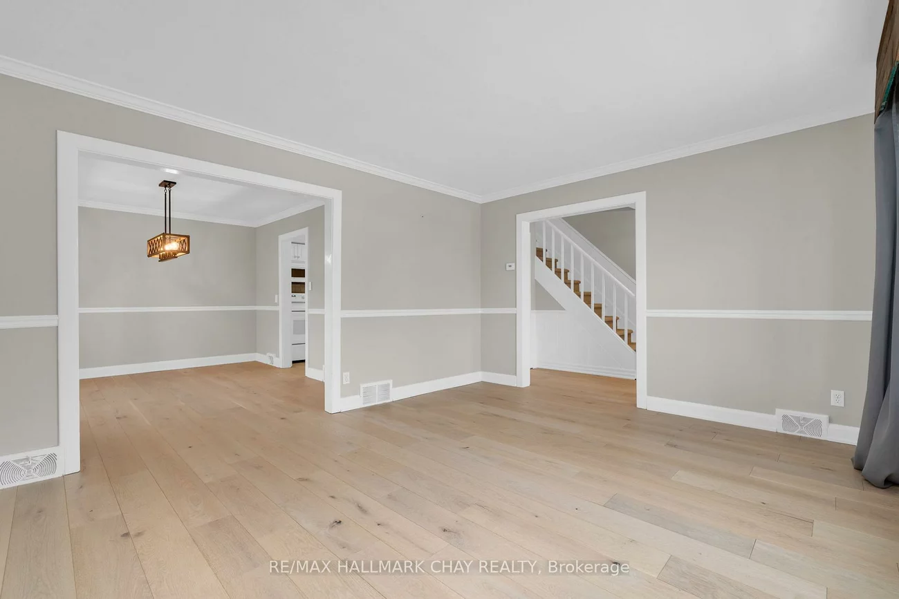 50, Newton, Wellington, Barrie