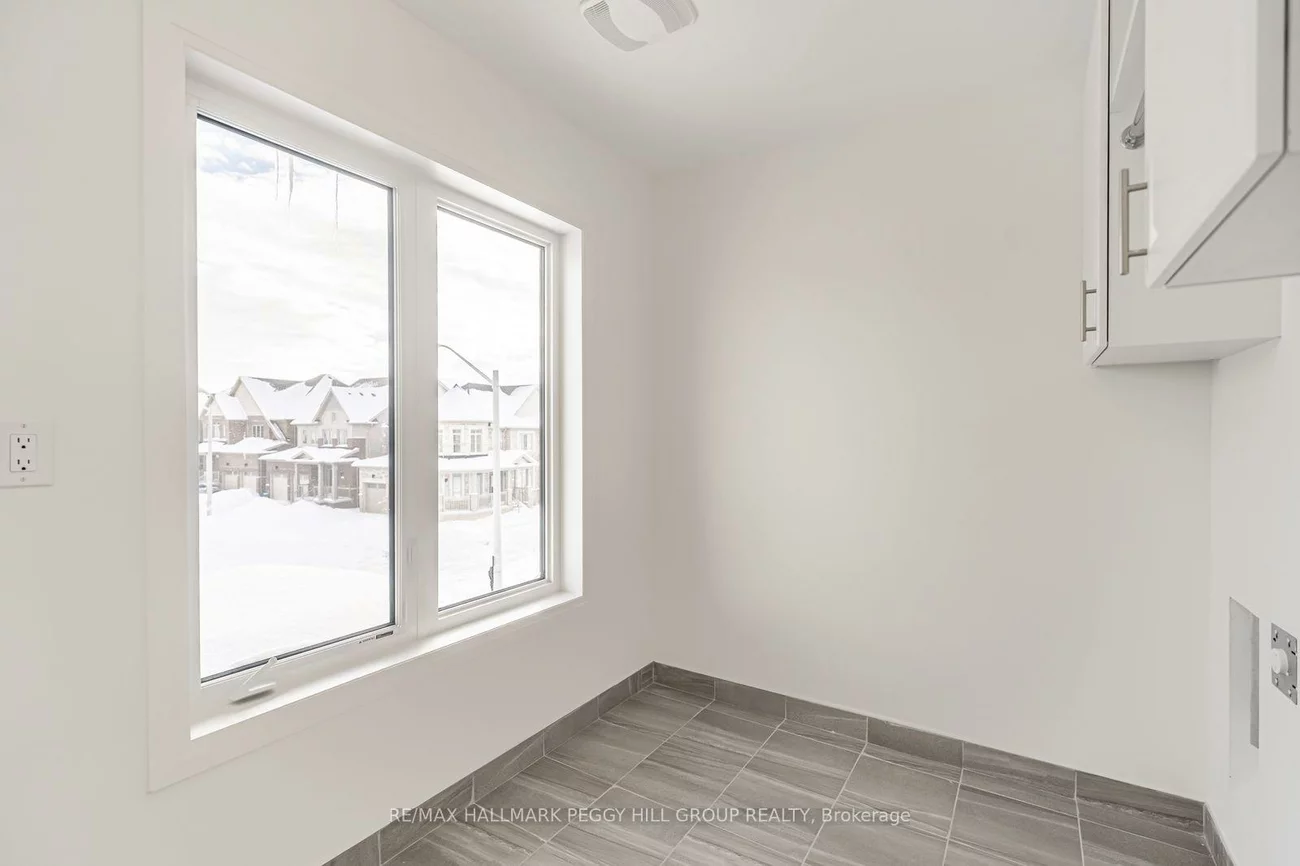 112, West Oak, Rural Barrie Southeast, Barrie