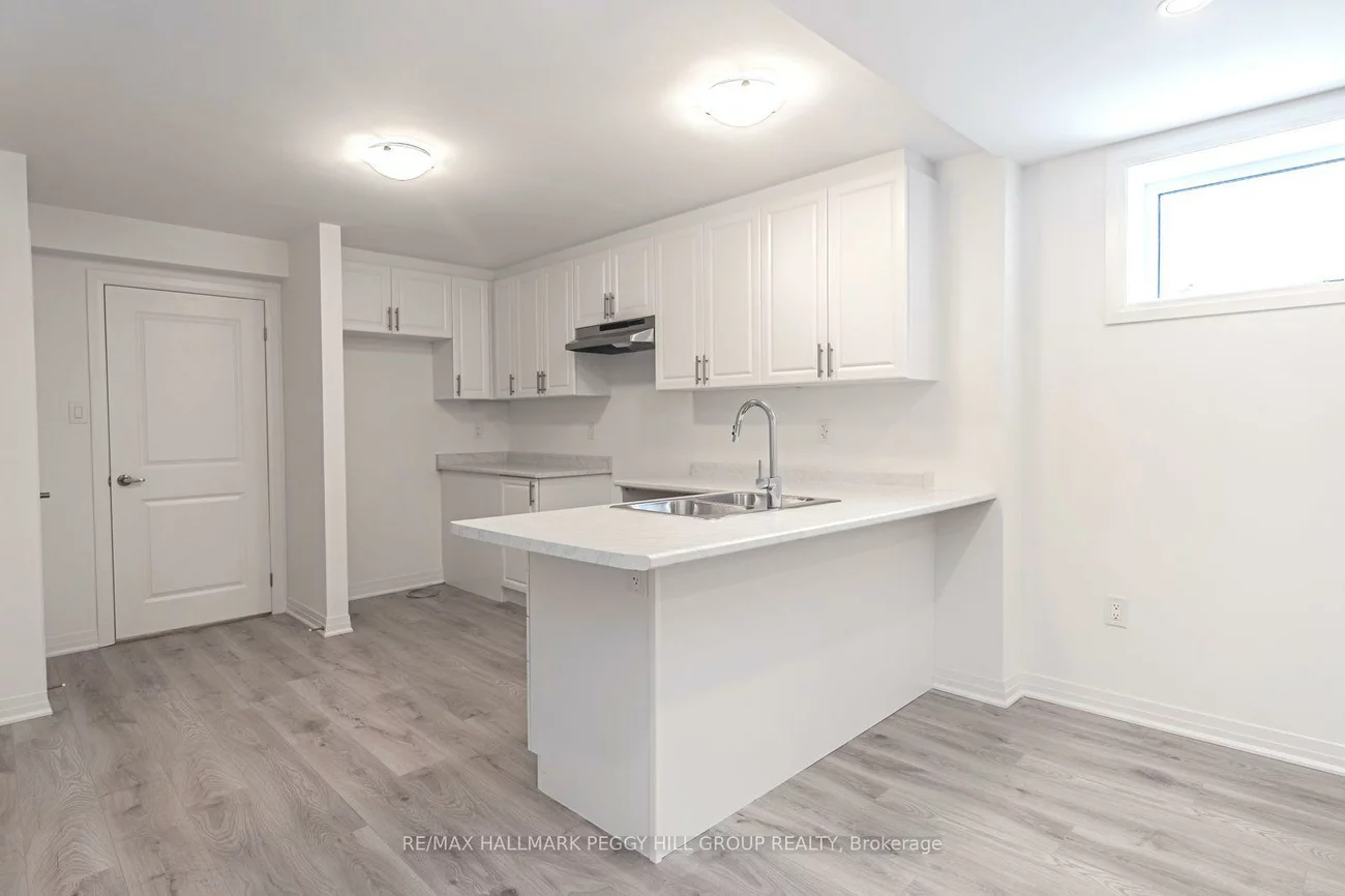 112, West Oak, Rural Barrie Southeast, Barrie