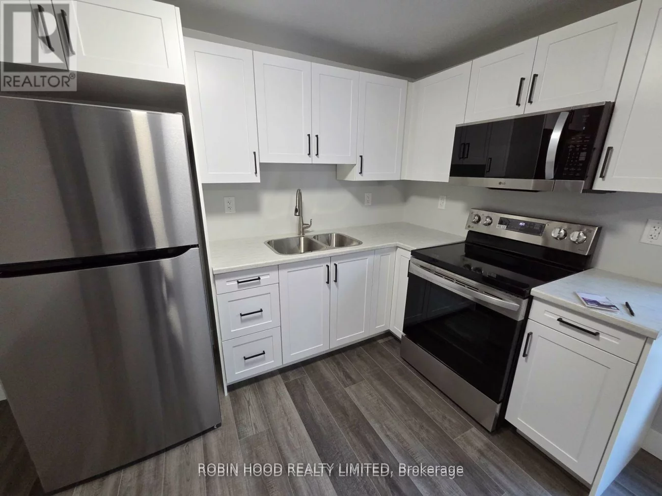 59, Scott, Letitia Heights, Barrie