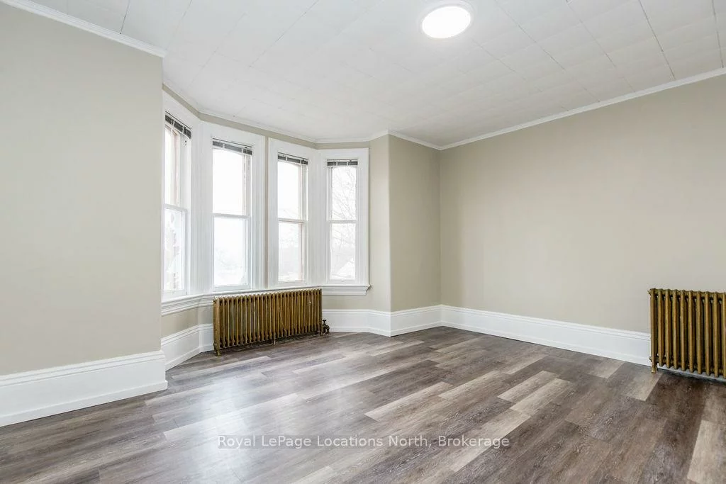 3, Peel, Wellington, Barrie