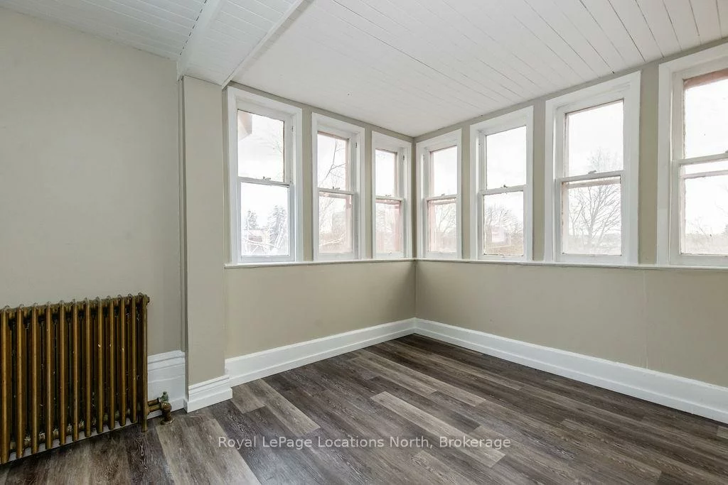 3, Peel, Wellington, Barrie