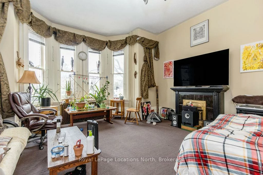 3, Peel, Wellington, Barrie