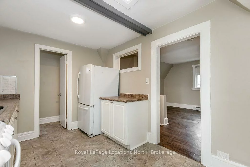 3, Peel, Wellington, Barrie