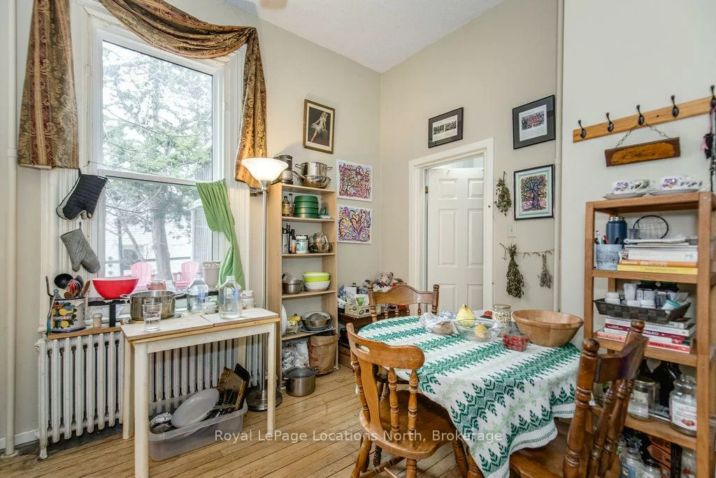 3, Peel, Wellington, Barrie