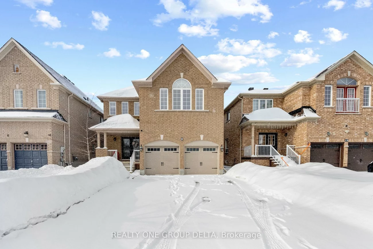8, Charlemagne, Innis-Shore, Barrie