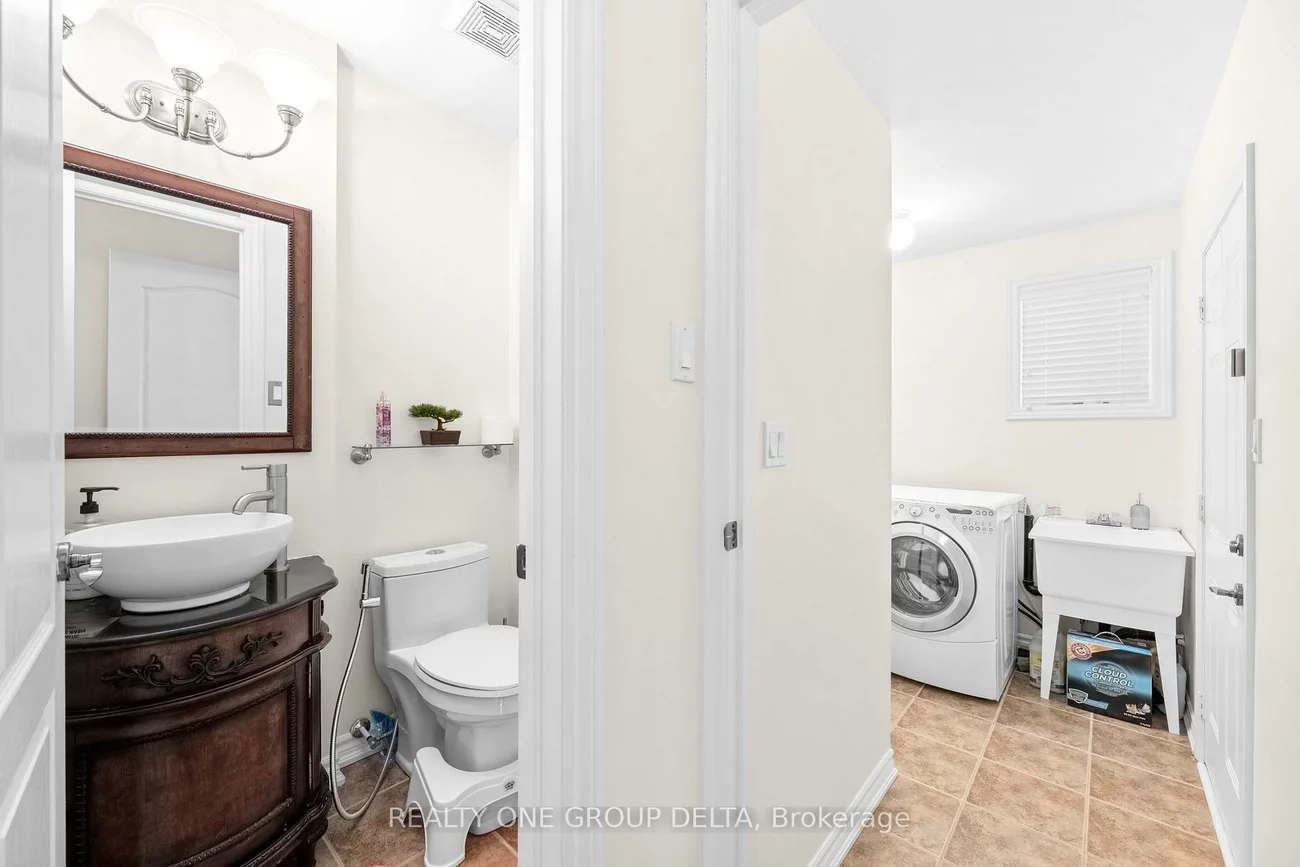 8, Charlemagne, Innis-Shore, Barrie