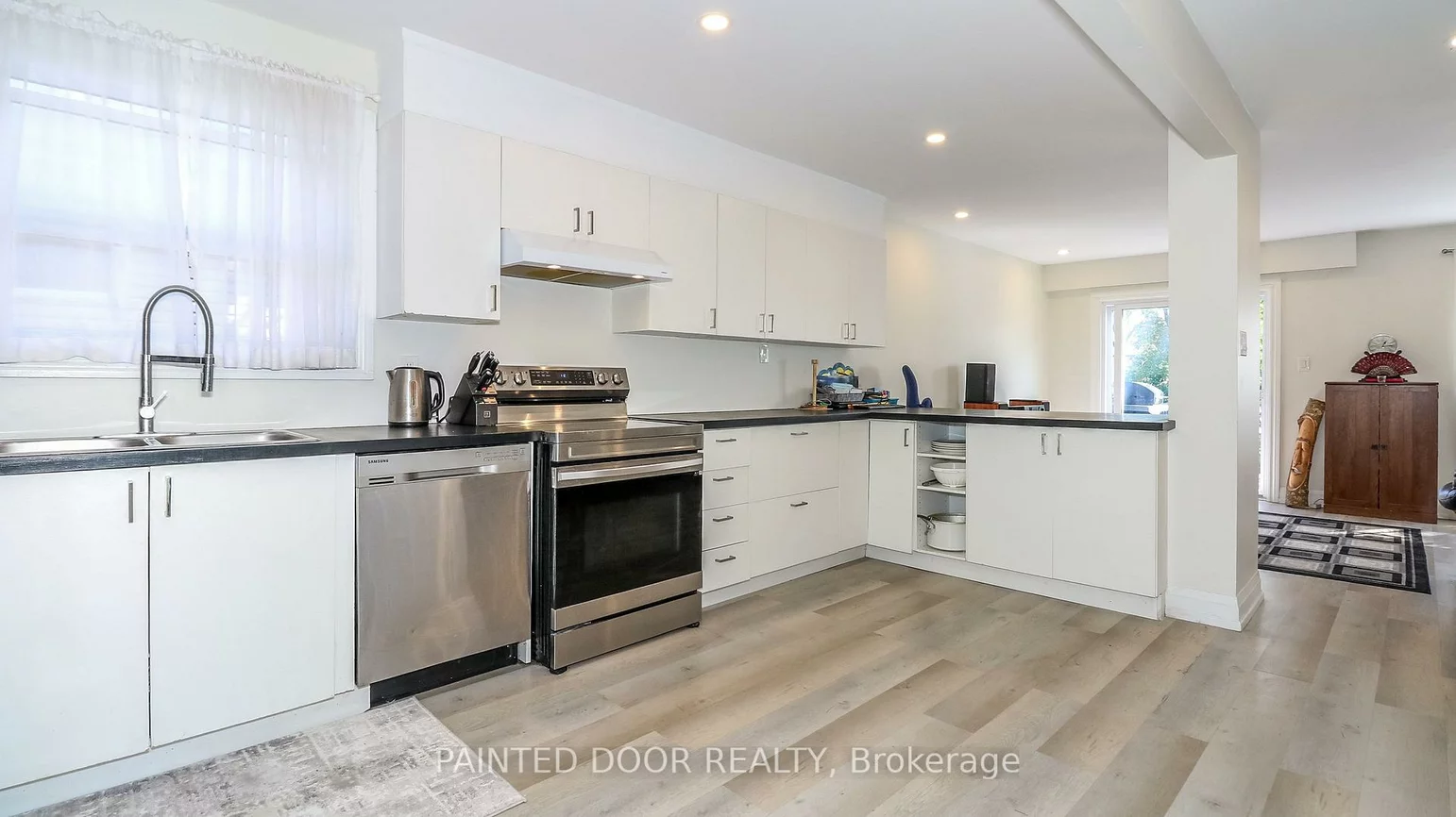 33B, Cundles, Cundles East, Barrie