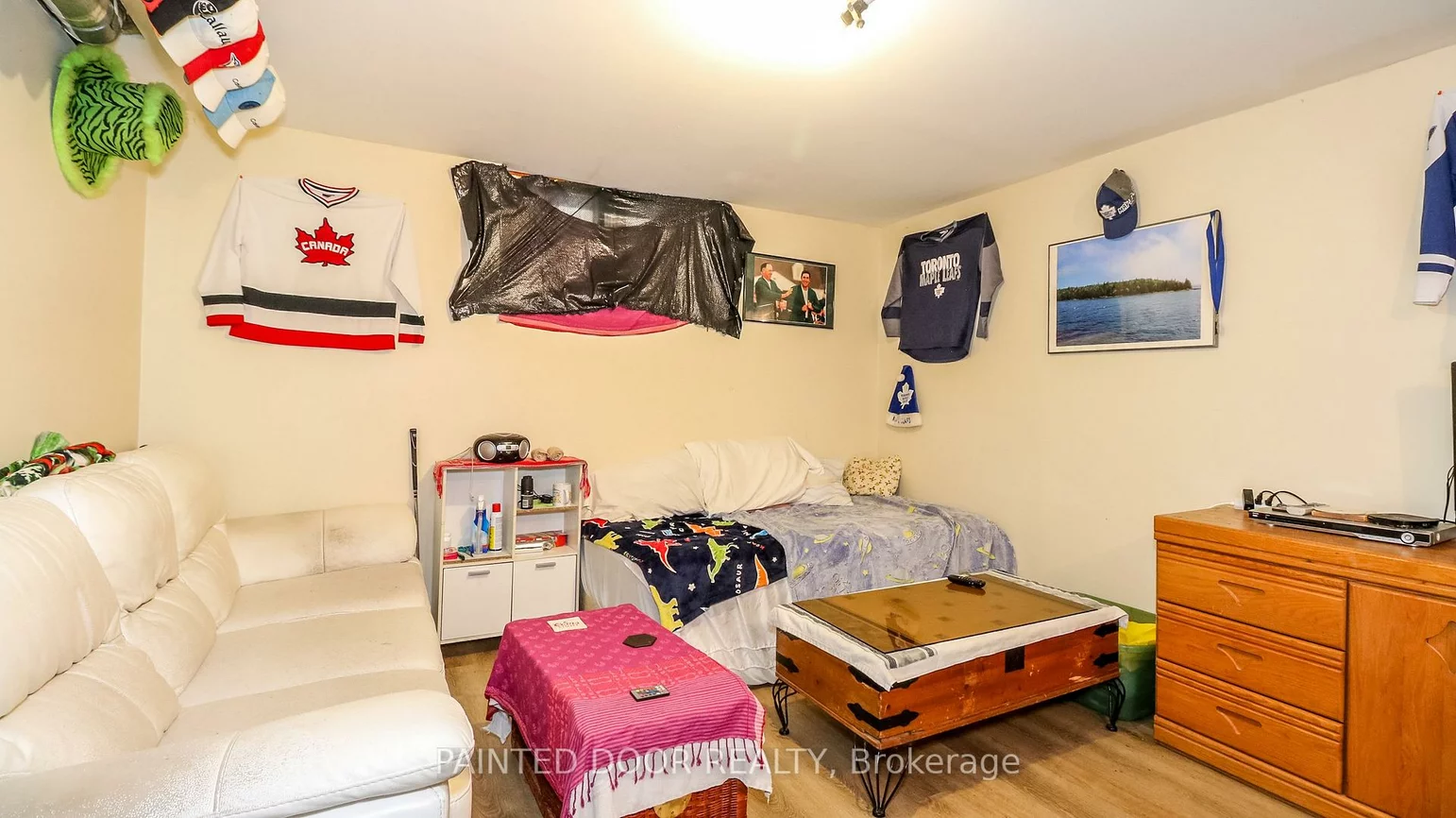 33B, Cundles, Cundles East, Barrie