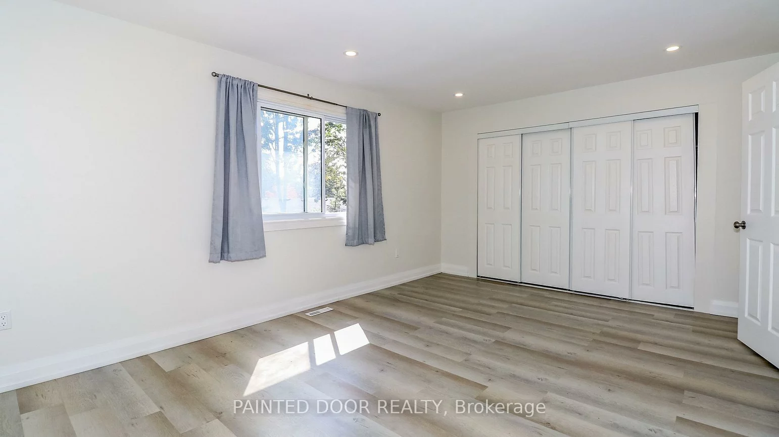 33B, Cundles, Cundles East, Barrie