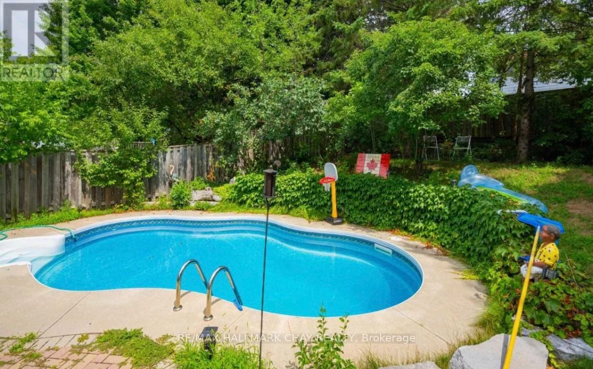 13, Jane, Allandale Heights, Barrie