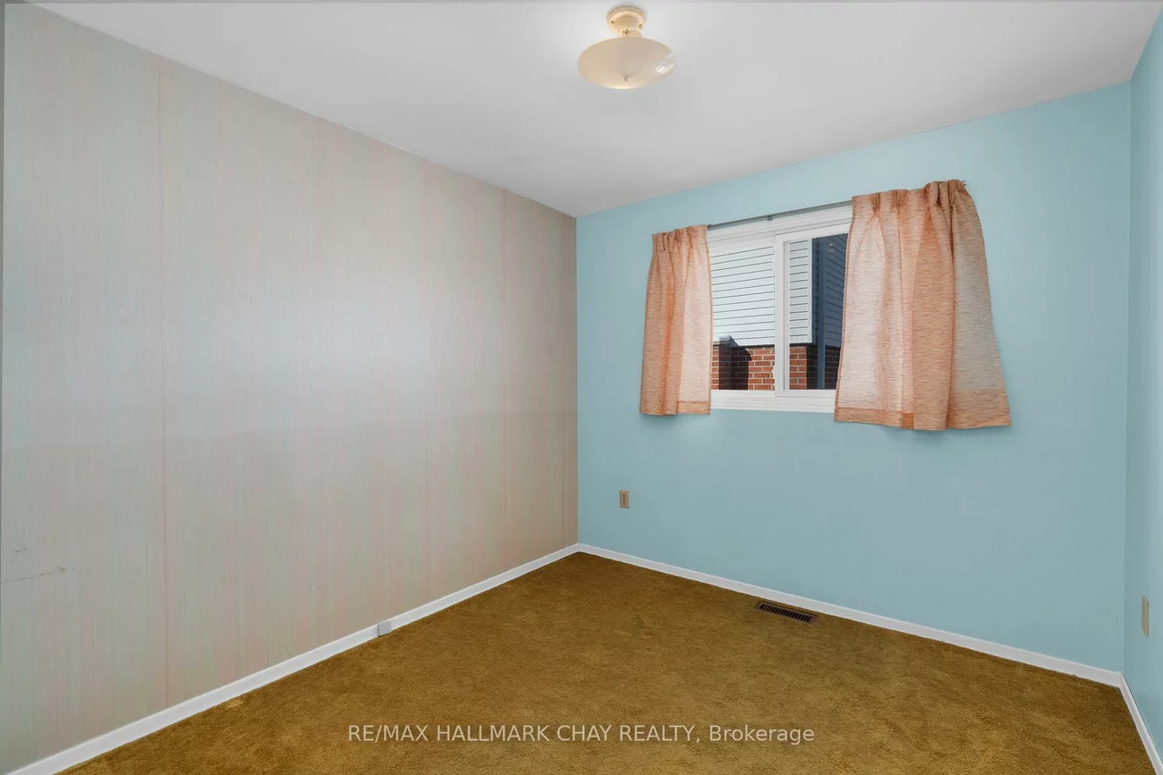 31, Springdale, Cundles East, Barrie