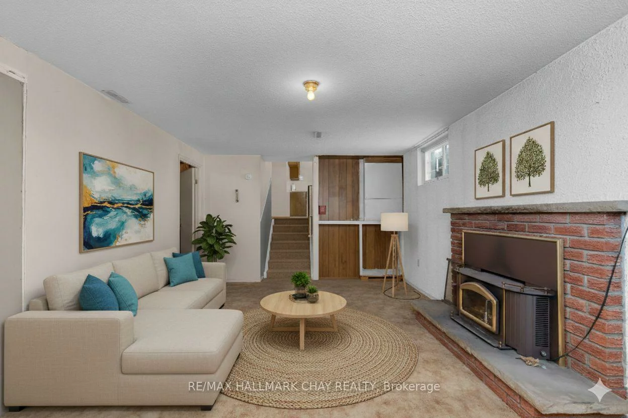 31, Springdale, Cundles East, Barrie