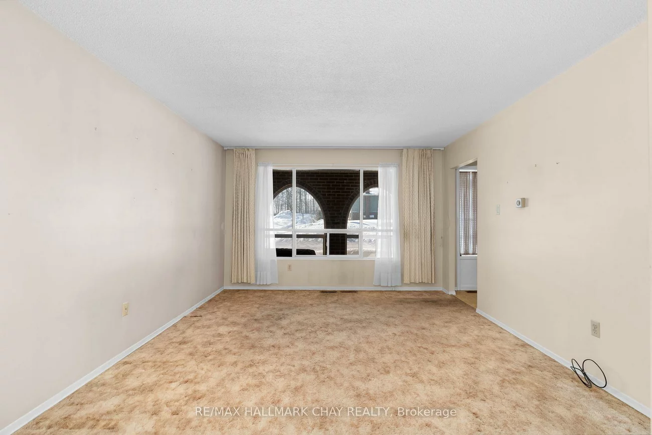 31, Springdale, Cundles East, Barrie