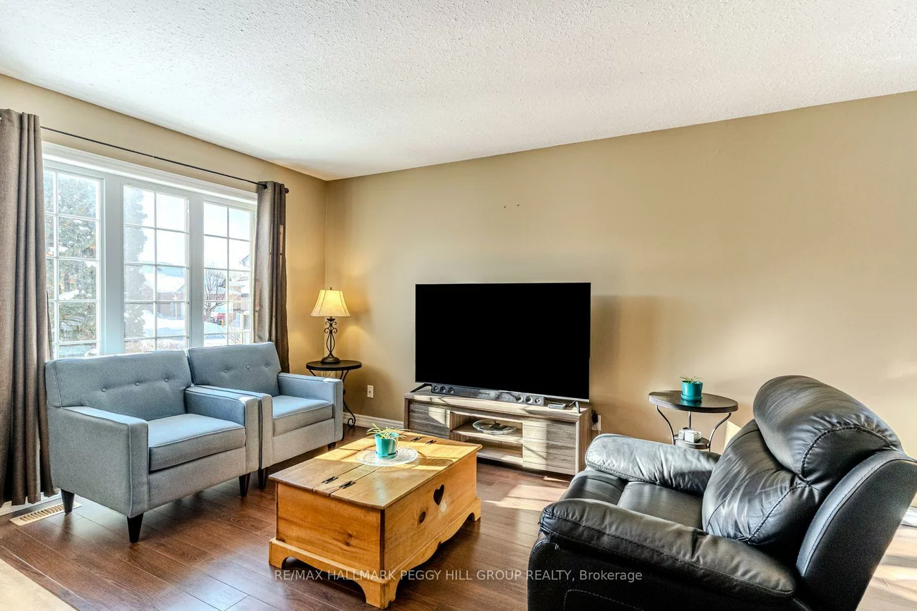 172, Sundew, Holly, Barrie