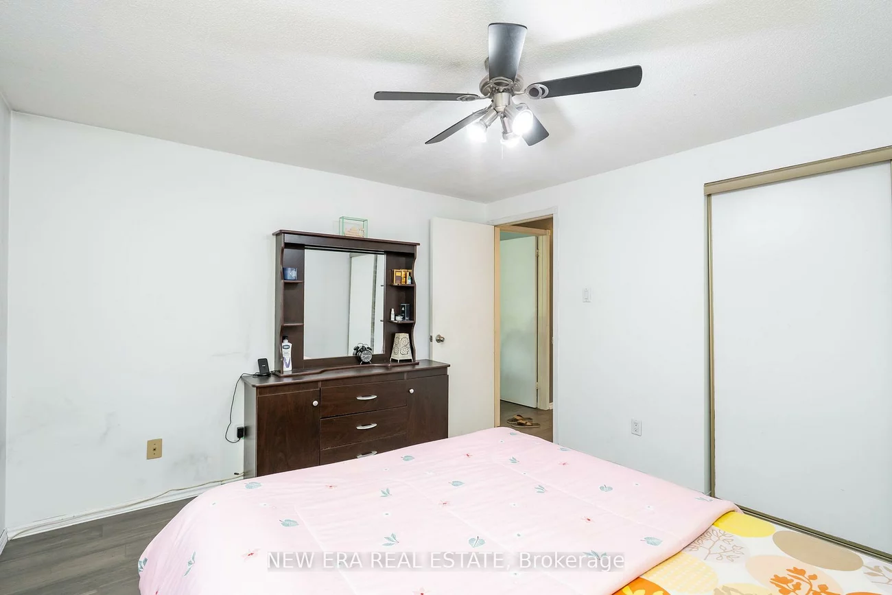 34, Lampman, Letitia Heights, Barrie