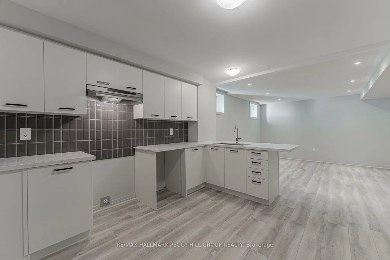 5, Amsterdam, Innis-Shore, Barrie