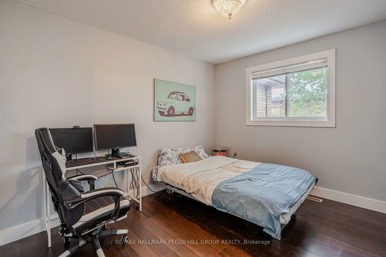 63, Mapleton, Holly, Barrie