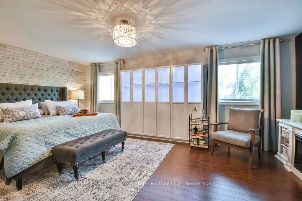 63, The Queensway, Innis-Shore, Barrie