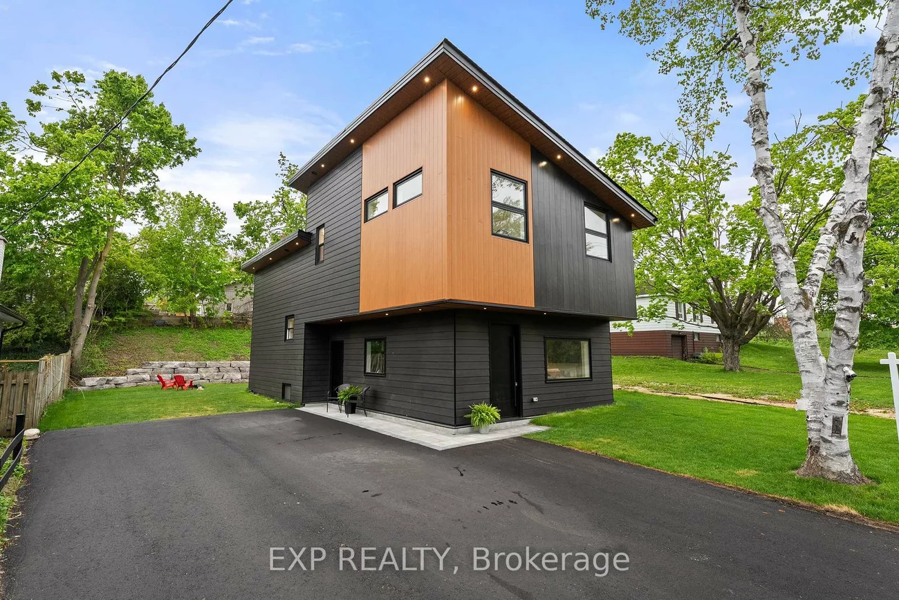 168, Berczy, Wellington, Barrie