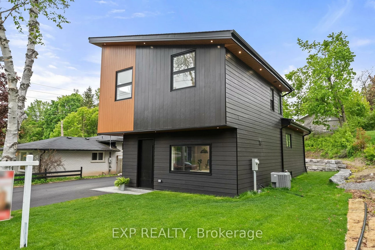 168, Berczy, Wellington, Barrie