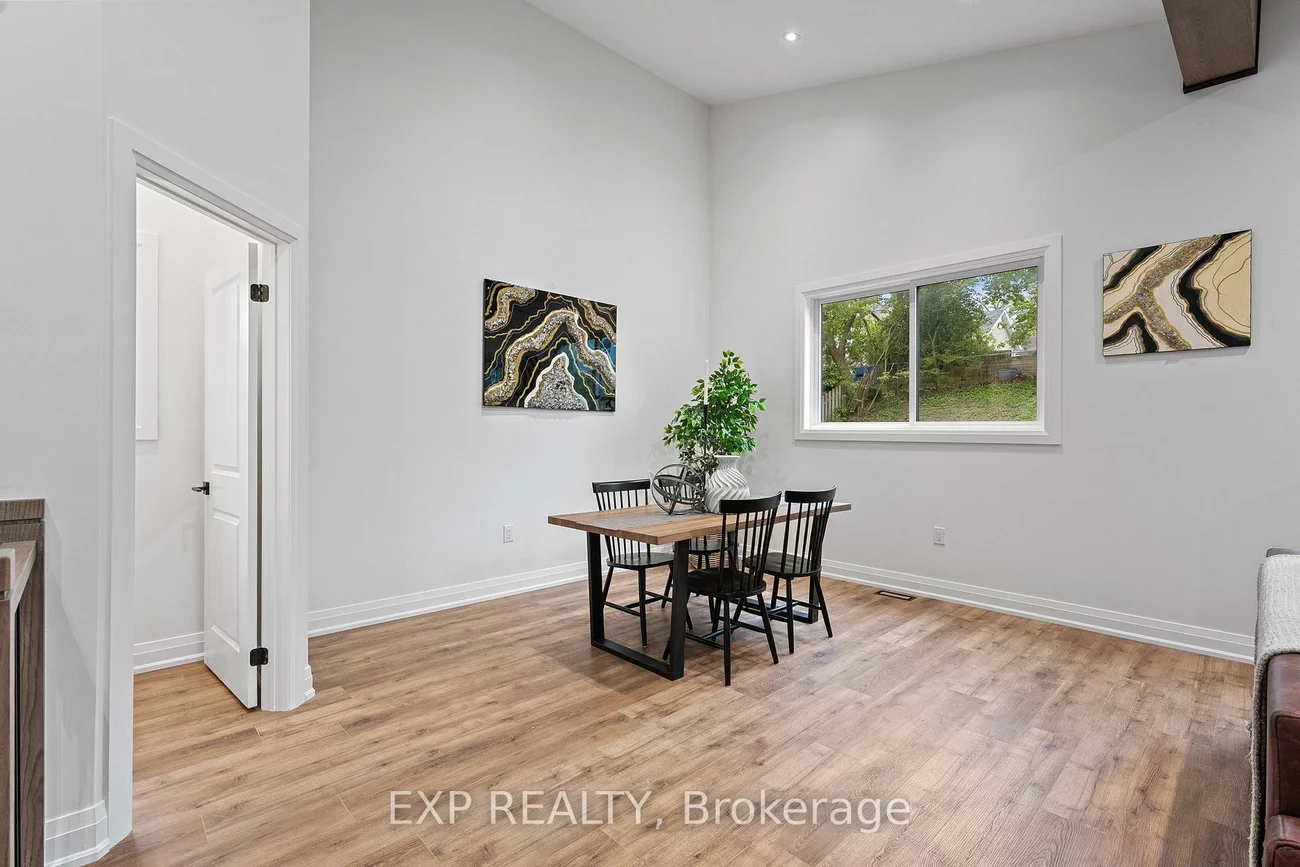 168, Berczy, Wellington, Barrie