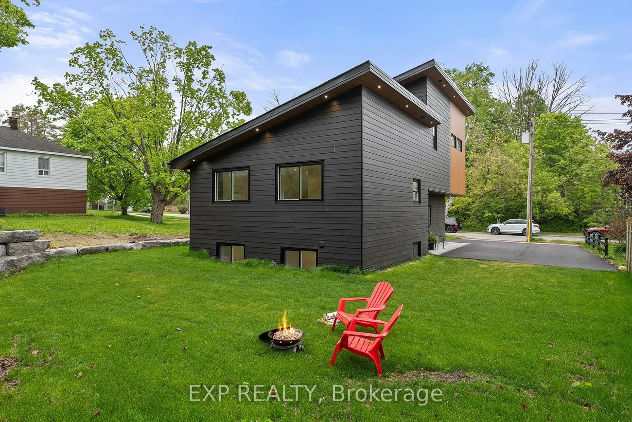 168, Berczy, Wellington, Barrie