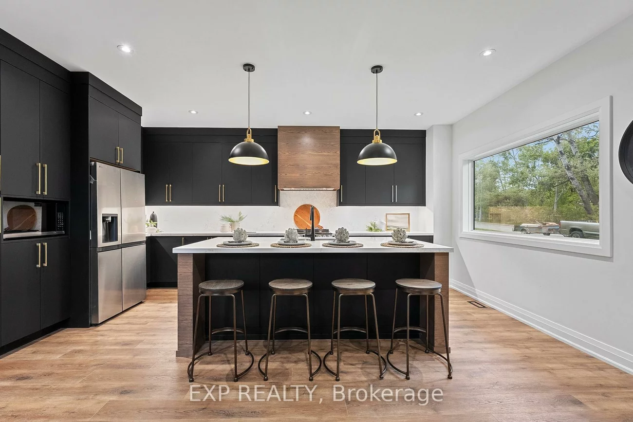 168, Berczy, Wellington, Barrie